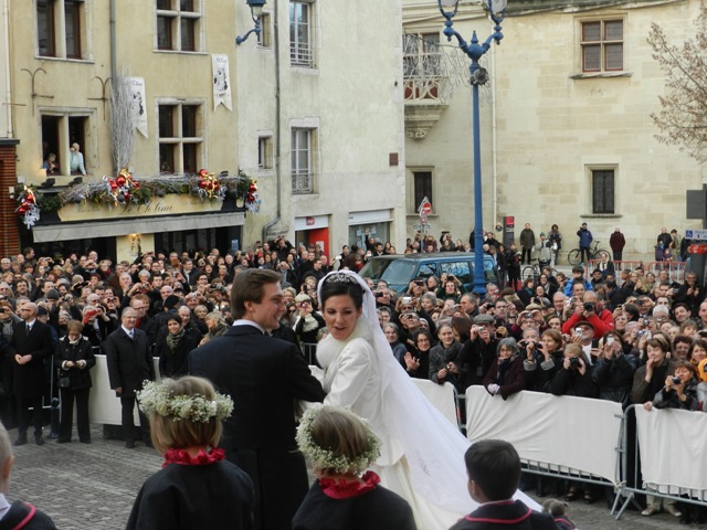 BODA ARCHIDUQUE CHISTOPH &
ADÈLAIDE DRAPE-FRISCH - Página 10 CA2