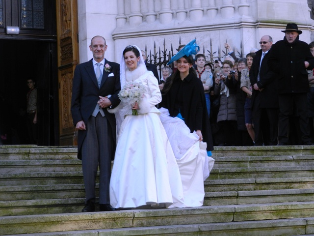 BODA ARCHIDUQUE CHISTOPH &
ADÈLAIDE DRAPE-FRISCH - Página 10 Bride-father